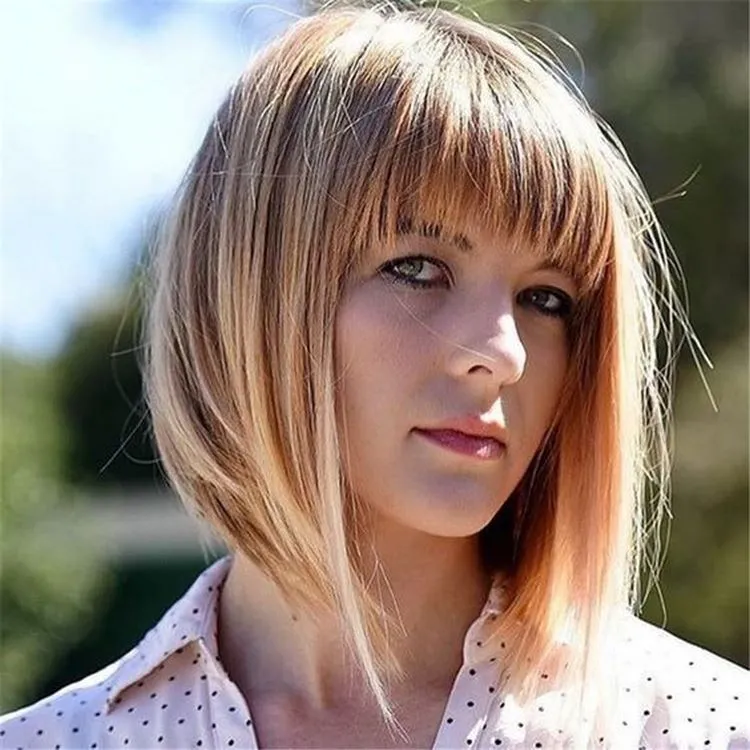 bangs hairstyle for round face to look slim