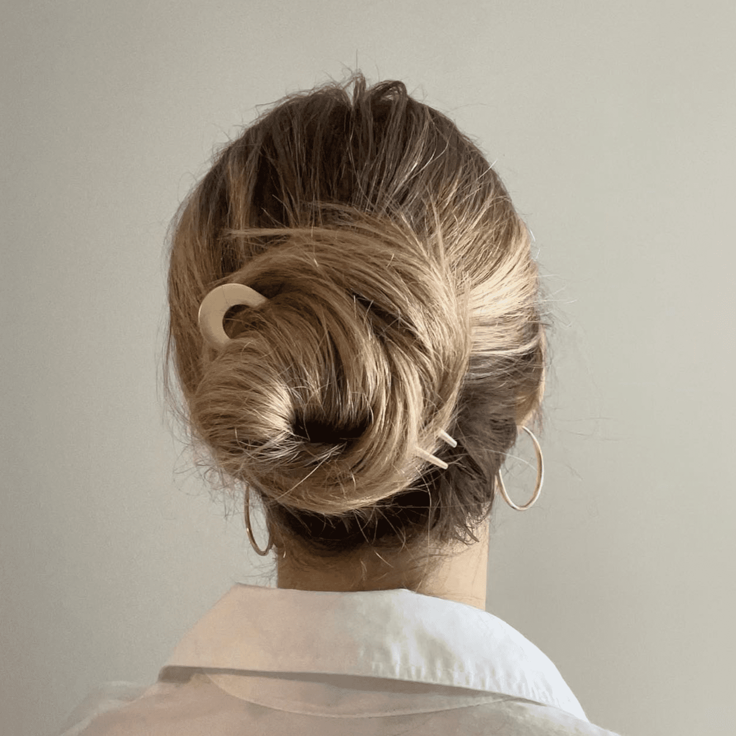 easy hairstyle for short medium hair