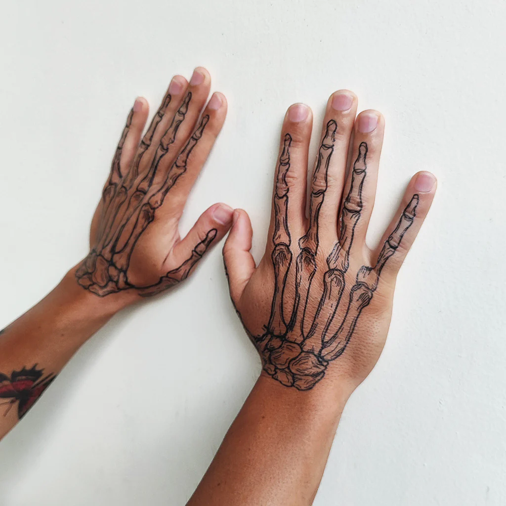 hand tattoo